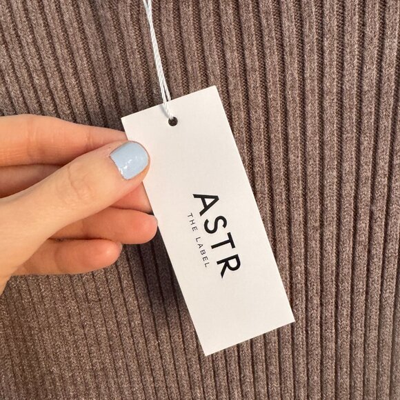 ASTR The Label Soryn Sweater Midi Dress, taupe, size small - Picture 6 of 7